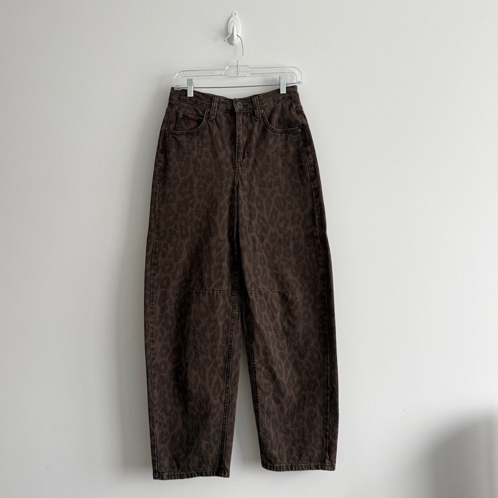 BDG Logan Buckle Baggy Barrel Jean
